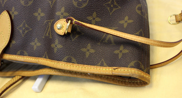 LOUIS VUITTON Monogram Canvas Neverfull GM Shoulder Bag