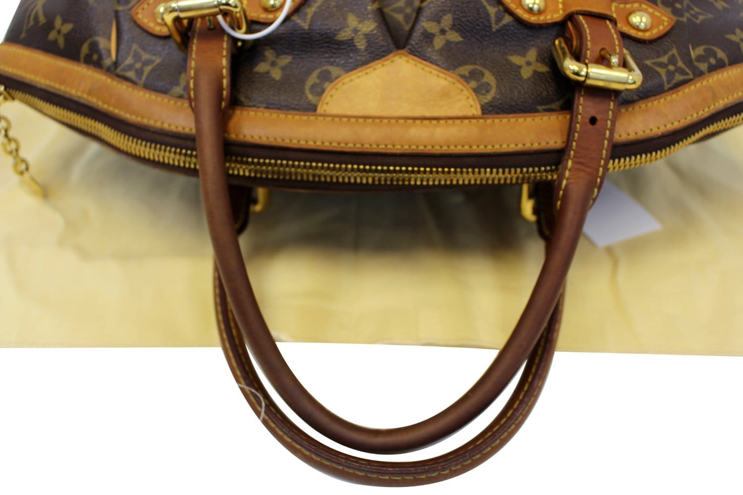 Tivoli leather handbag Louis Vuitton Brown in Leather - 35426999