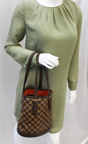 LOUIS VUITTON Damier Ebene Brown Marais Bucket Bag