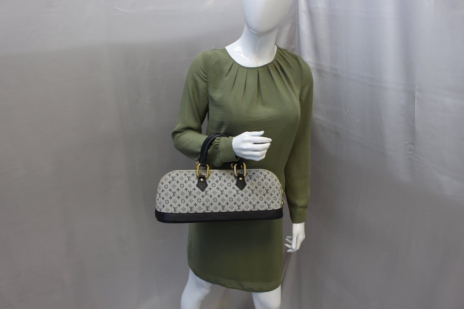 Louis Vuitton 2001 pre-owned Alma Mini Bag - Farfetch