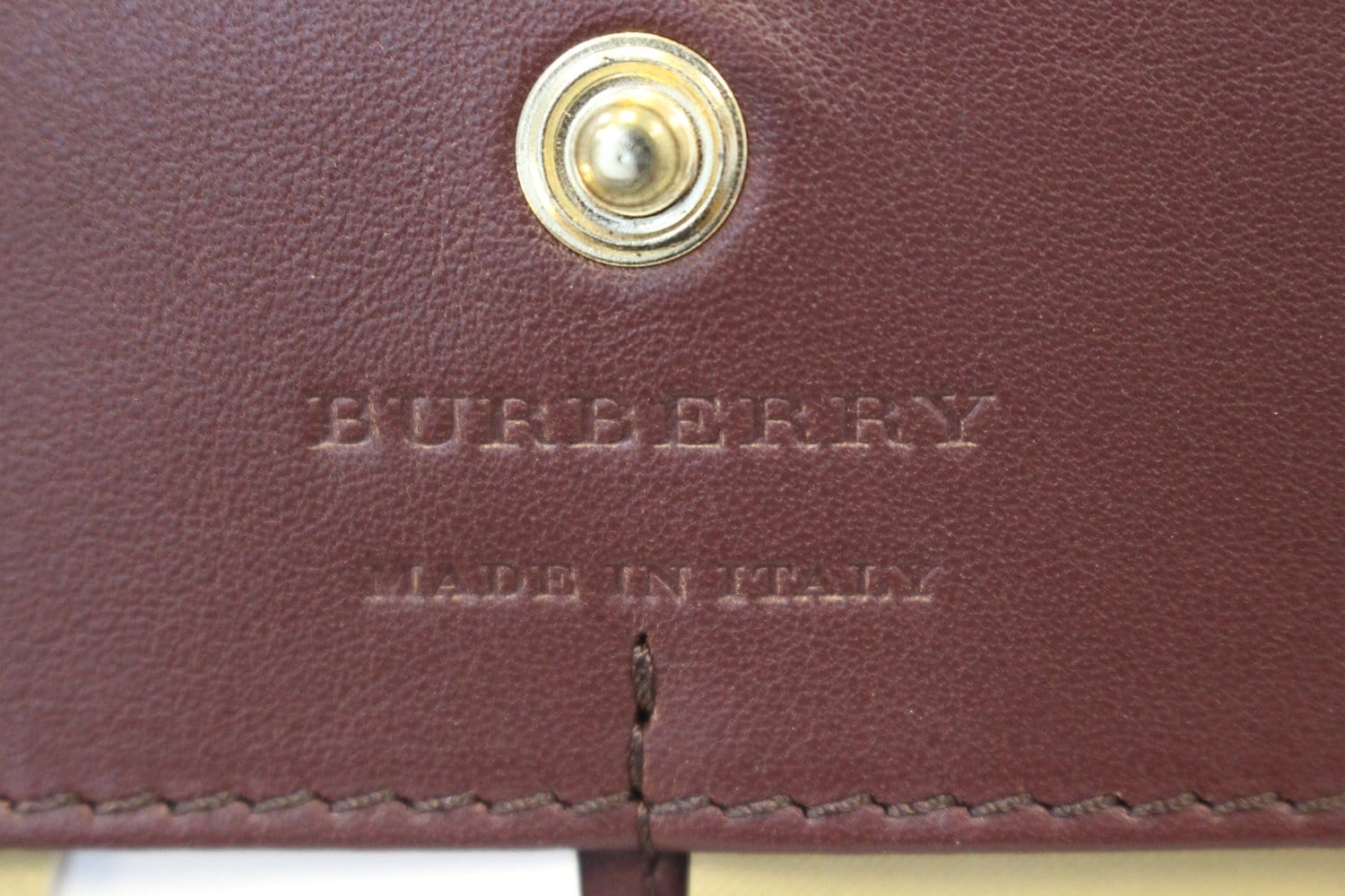 Leather card wallet Burberry Burgundy in Leather - 34011794