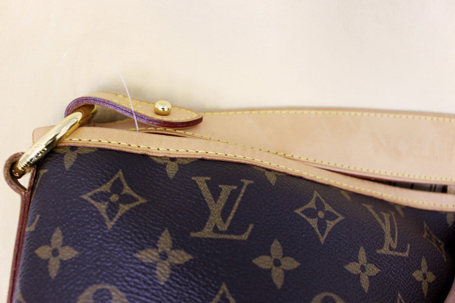 Louis Vuitton: A Pre-Owned Reference Guide: Thompson, Deanna