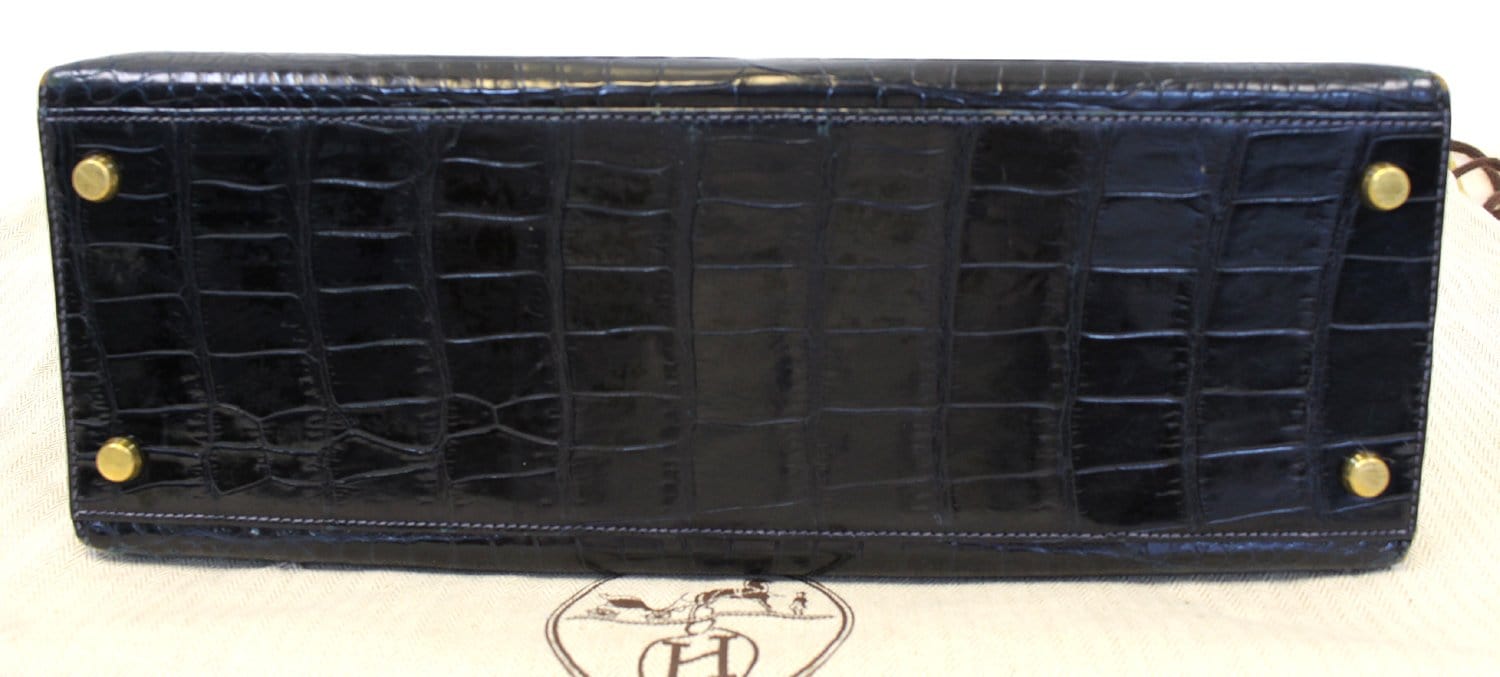 Hermès Kelly Long Ghillies Wallet of Black Shiny Mississippiensis Alligator  with Gold Hardware, Handbags & Accessories Online, Ecommerce Retail
