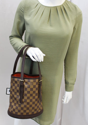 LOUIS VUITTON Damier Ebene Marais Bucket Shoulder Bag