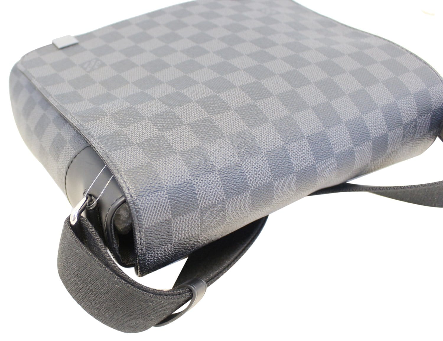 Shop Louis Vuitton DAMIER GRAPHITE 2022-23FW Leather Crossbody Bag