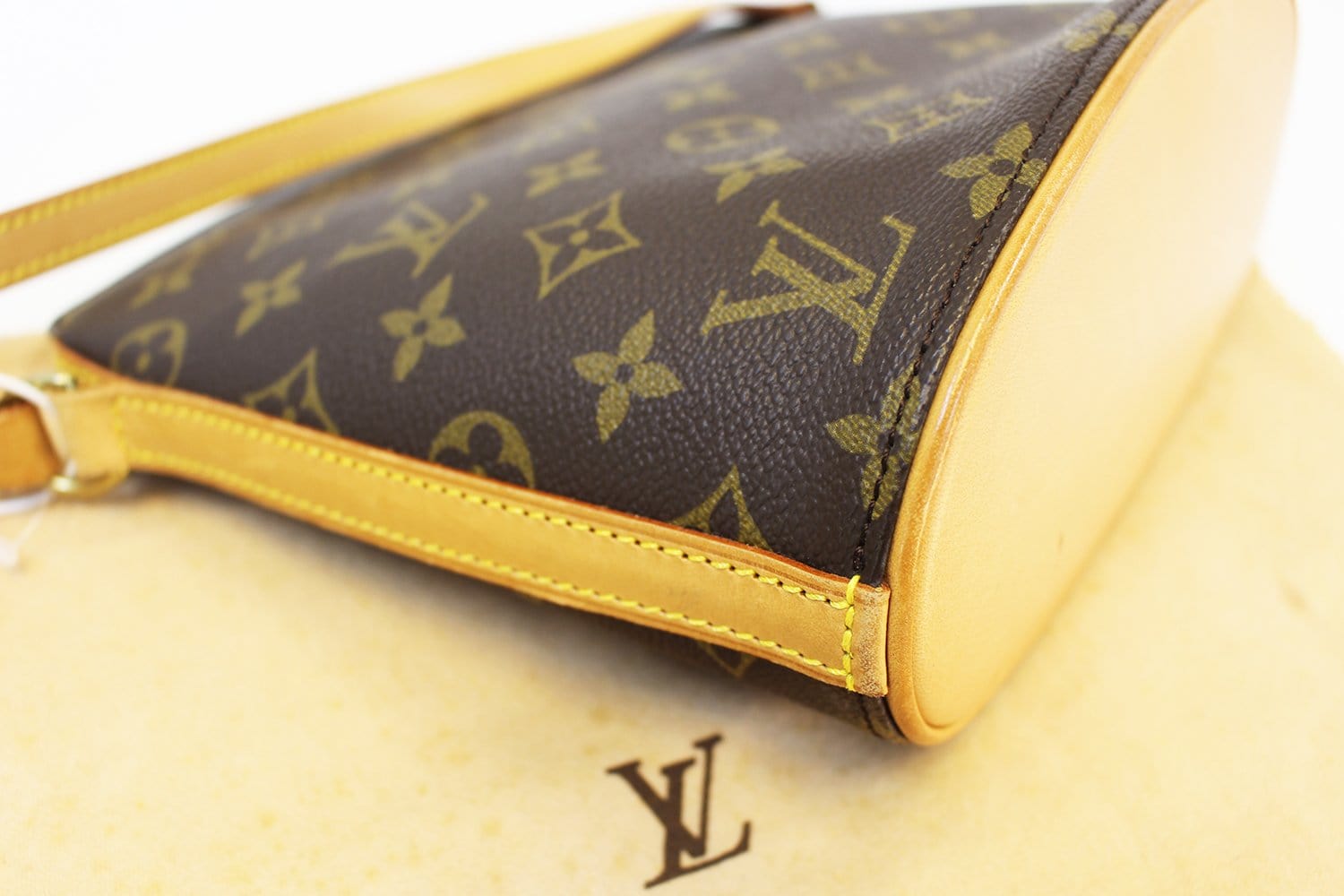 💯% Authentic Louis Vuitton Drouot Crossbody Bag Monogram Canvas