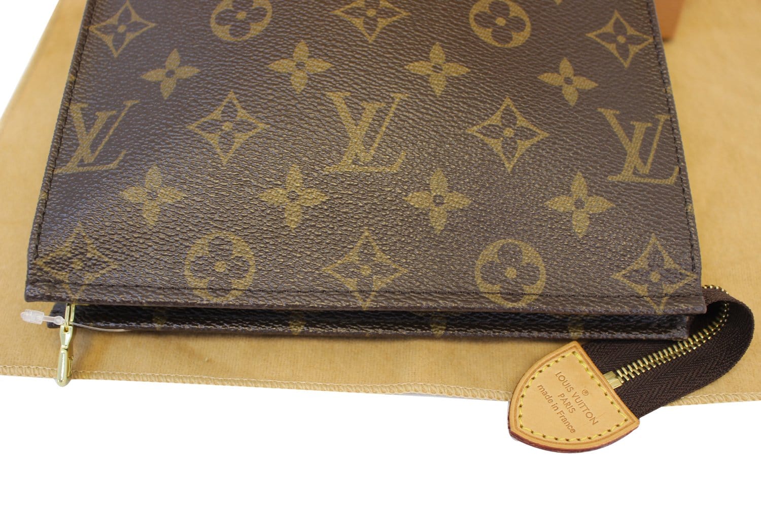 Louis Vuitton Brown Monogram Porte-Monnaie Cuvette Coin Purse Cloth  ref.193334 - Joli Closet
