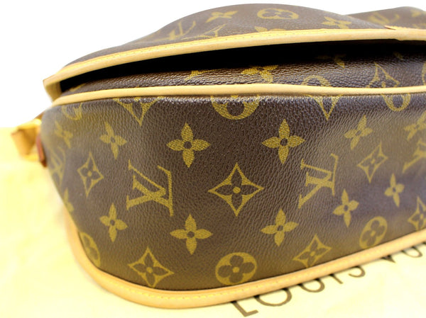 LOUIS VUITTON Monogram Canvas Menilmontant MM Crossbody Bag