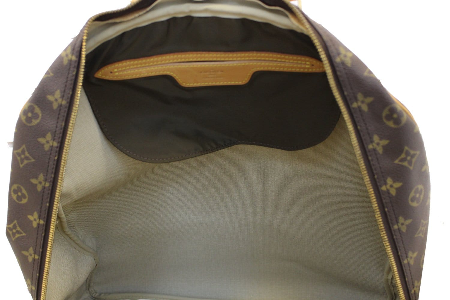 1009. Louis Vuitton Monogram Canvas Evasion Travel Bag Monogram