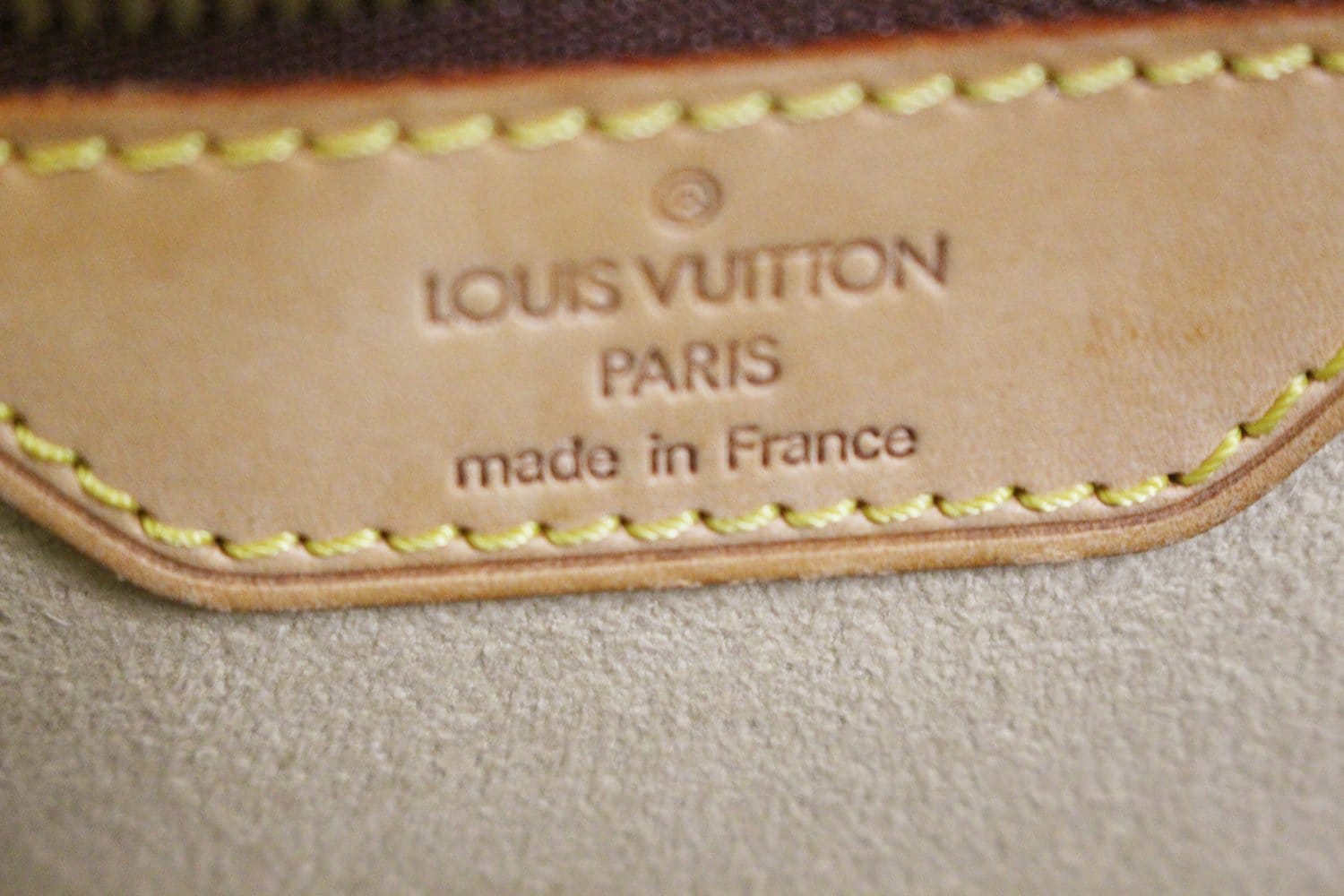 LOUIS VUITTON Monogram Canvas Cite GM Satchel Bag E4035