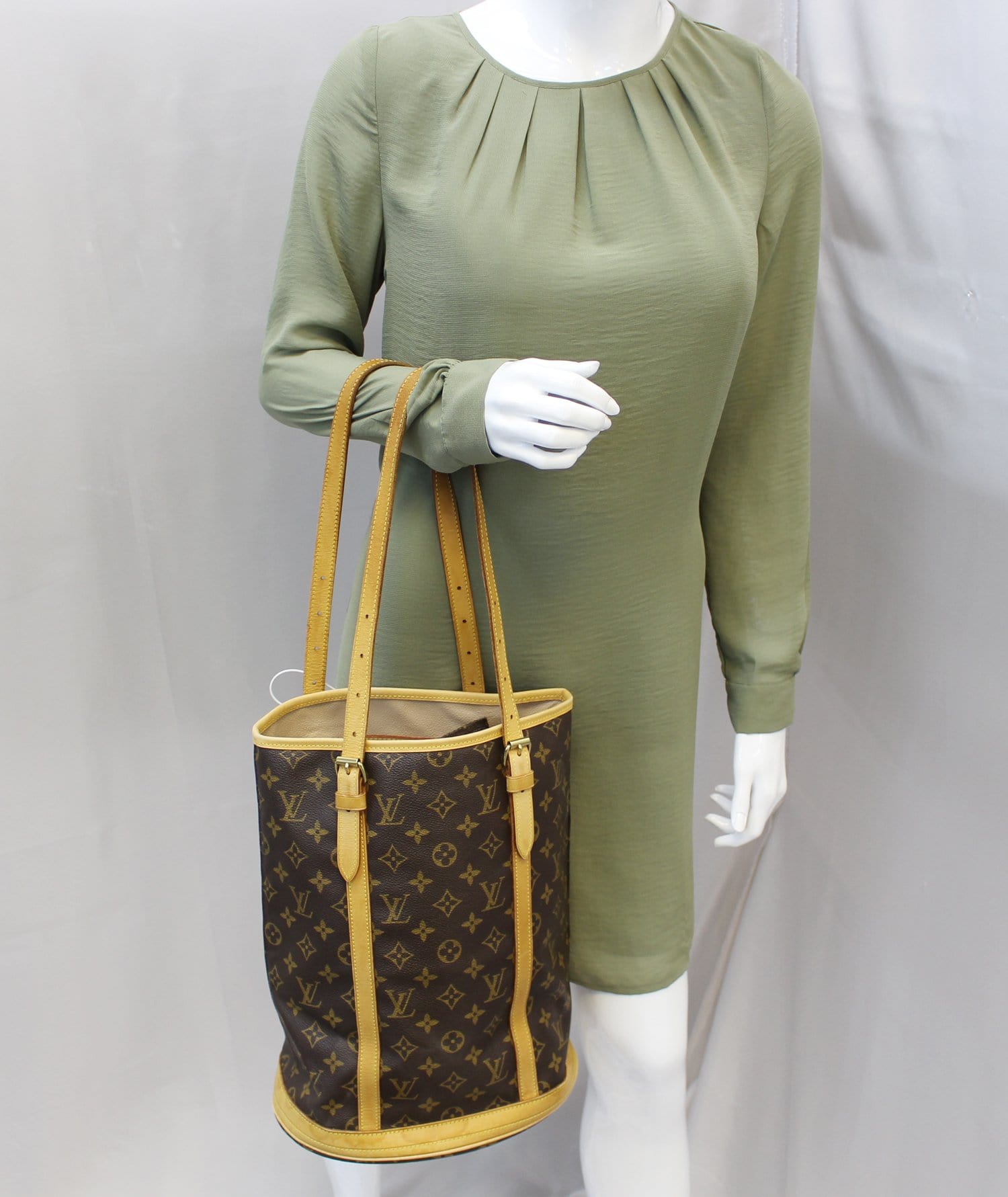 💖RAVELLO GM💖Authentic Louis Vuitton Shoulder Bag