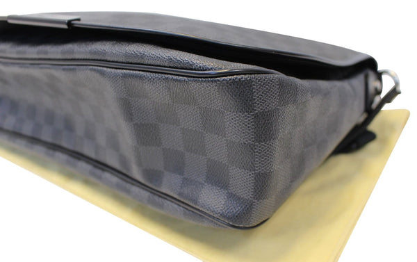 LOUIS VUITTON Damier Graphite Daniel GM Messenger Bag