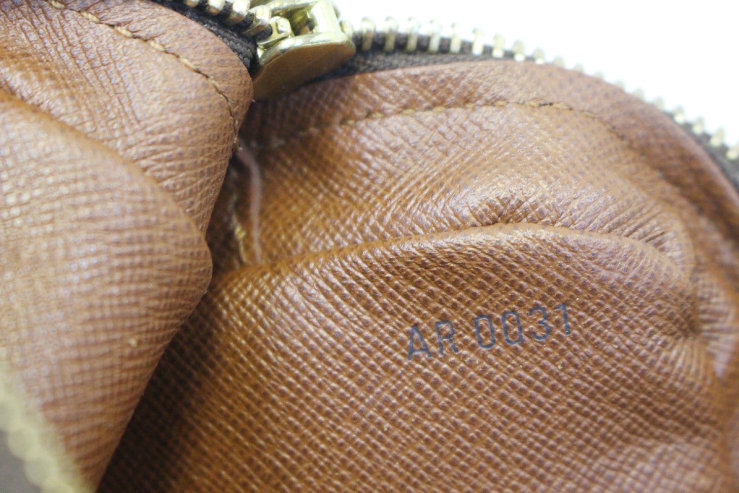 Louis Vuitton Danube Shoulder bag 391234