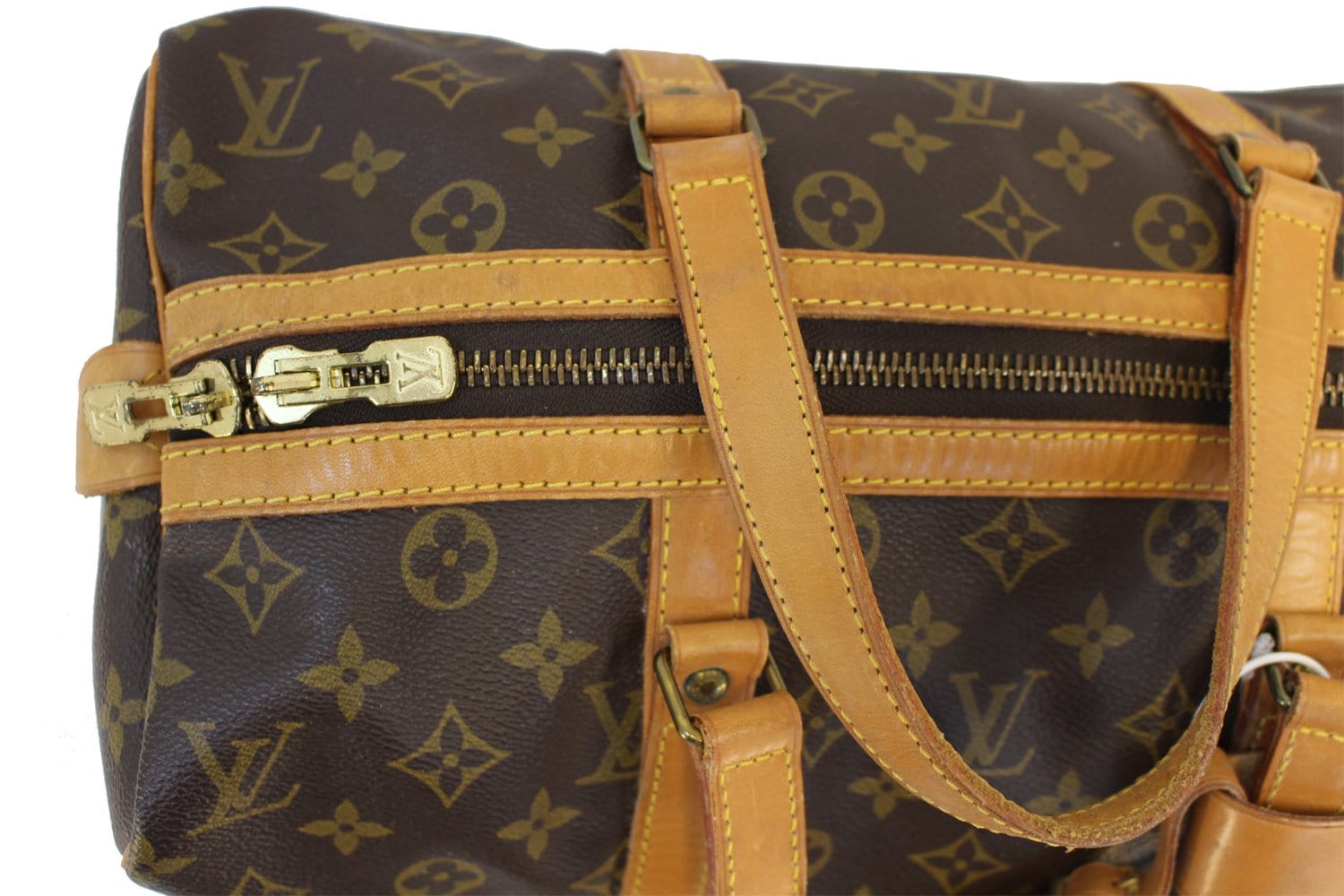 Louis Vuitton Small Mens - 35 For Sale on 1stDibs