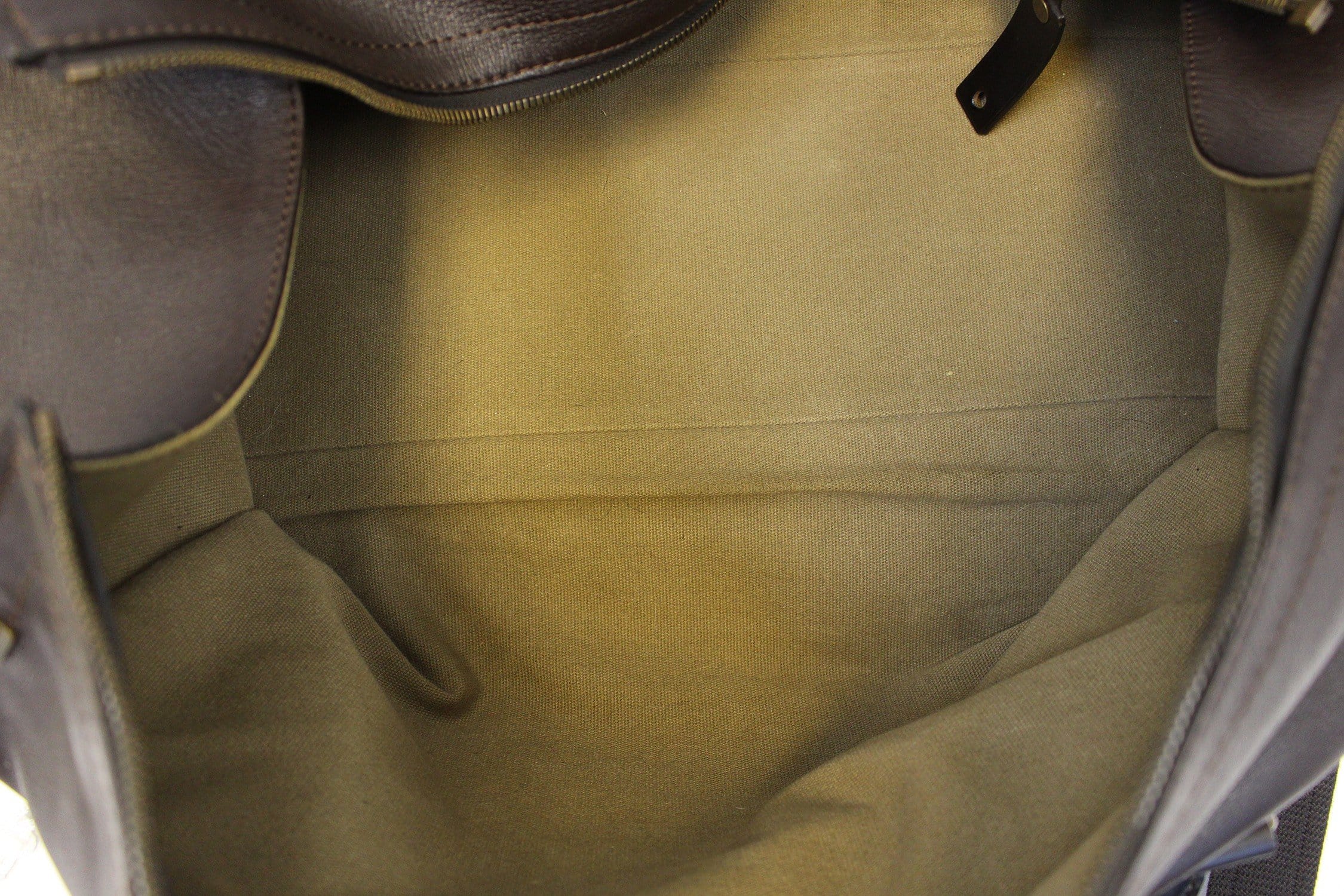 Pochette cosmétique patent leather travel bag Louis Vuitton White in Patent  leather - 34329217