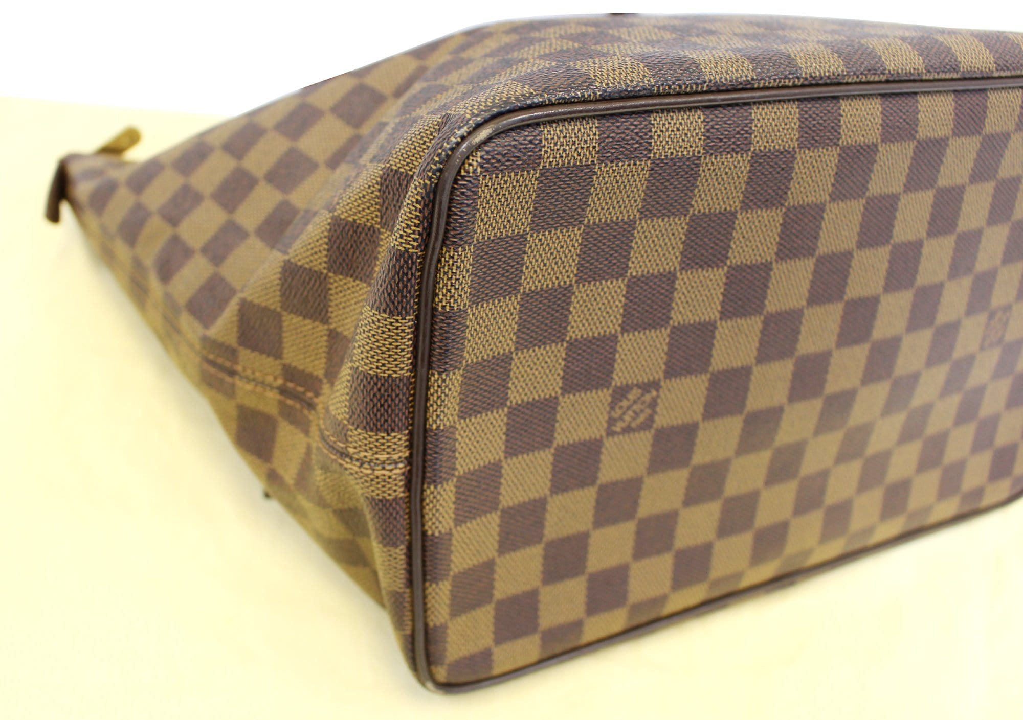 Saleya leather handbag Louis Vuitton Beige in Leather - 27117424