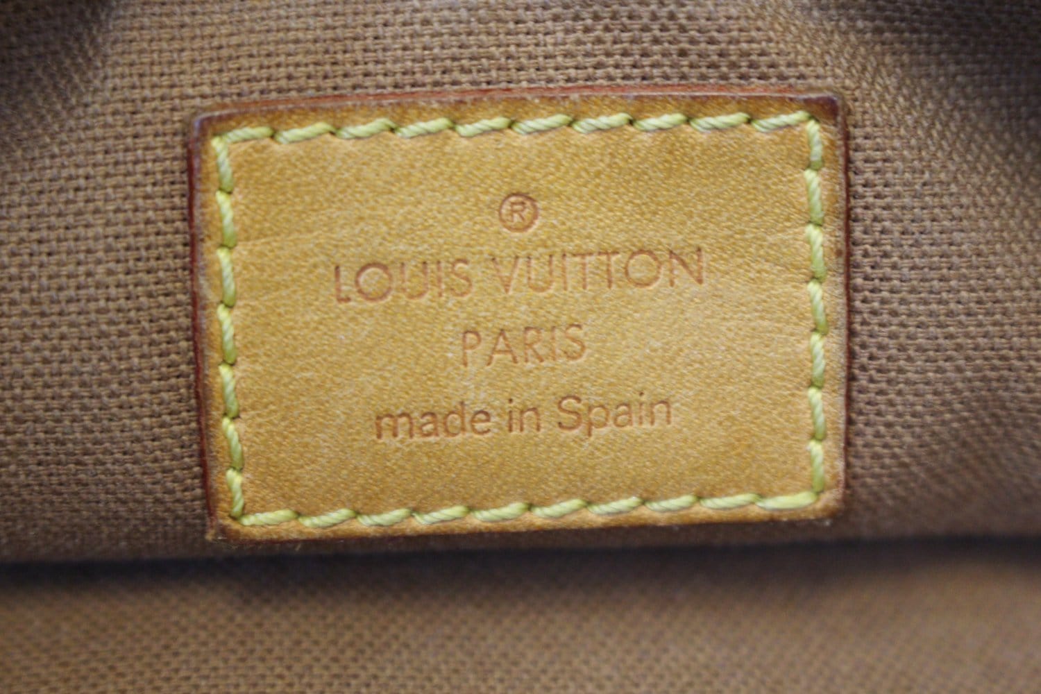 💥AUTHENTIC💥 Louis Vuitton Tulum GM in 2023