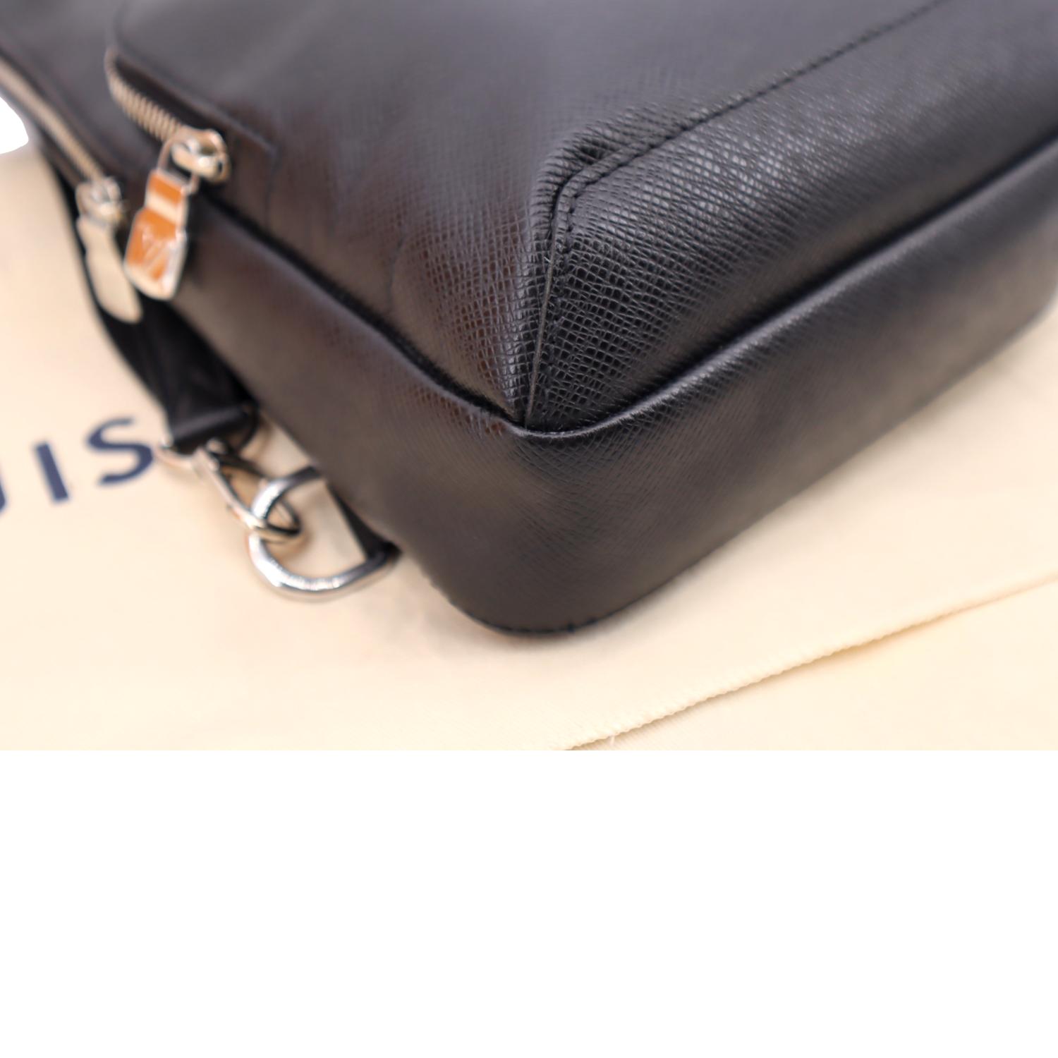Louis Vuitton Avenue Sling Bag Taiga Leather Black