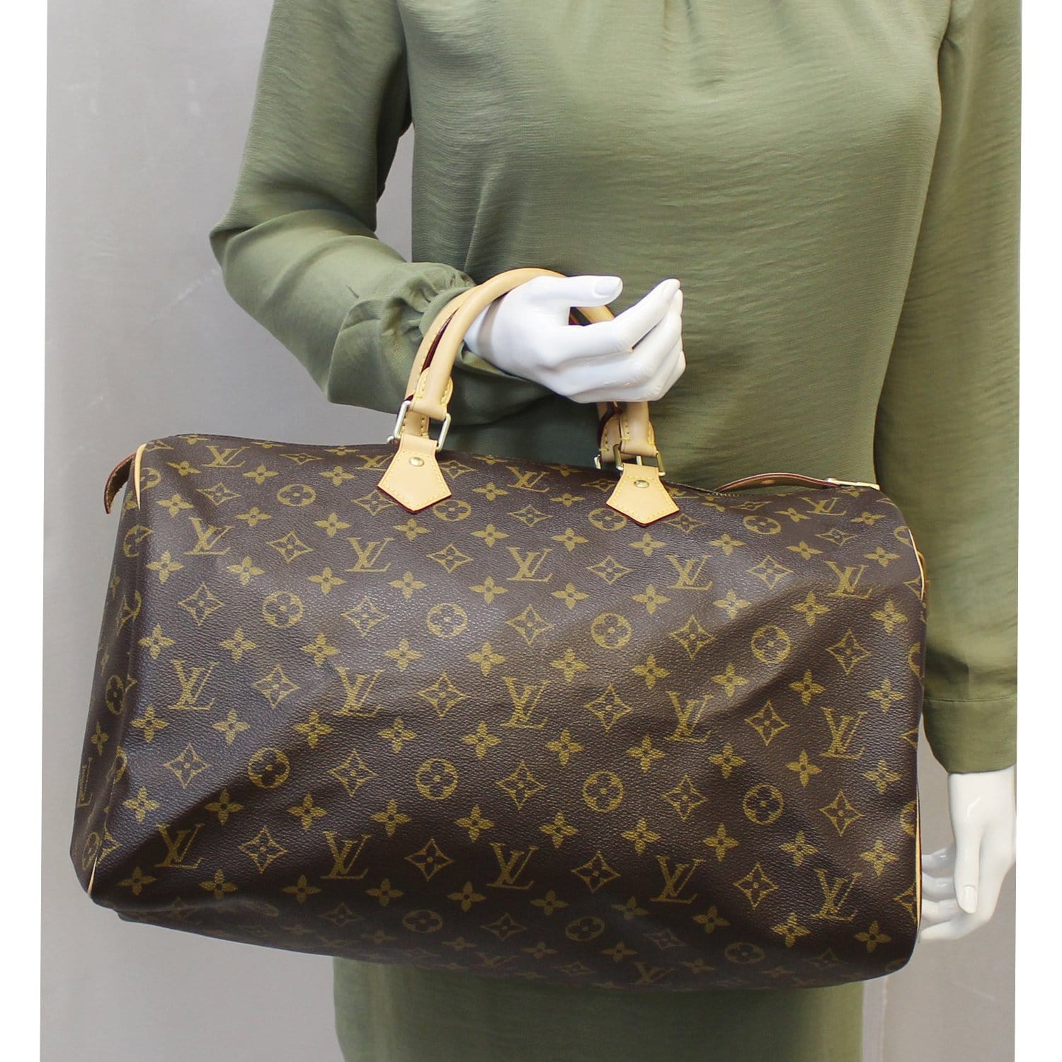 Louis Vuitton Speedy 40 Monogram Canvas Top Handle Bag on SALE
