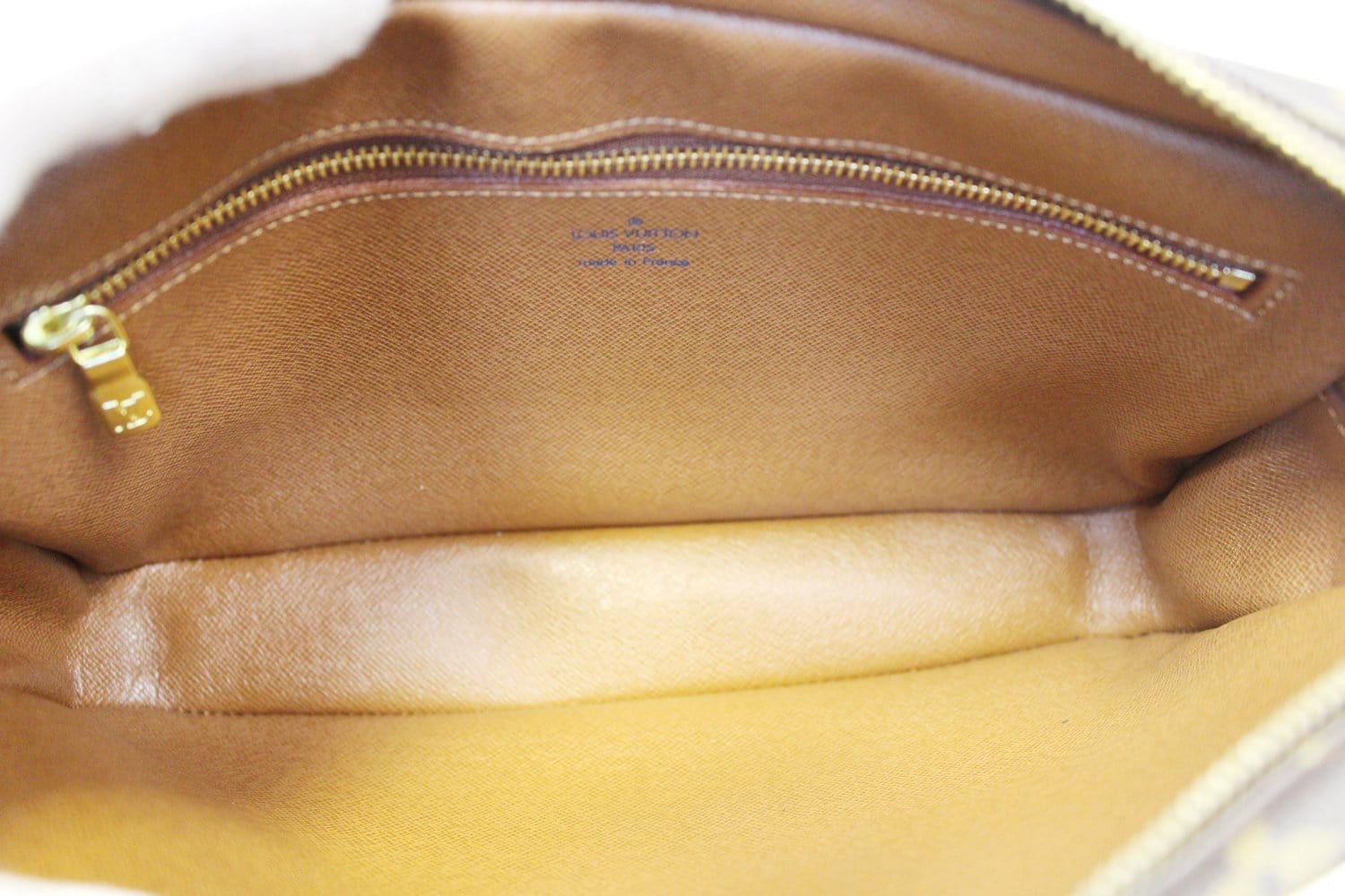 Marly dragonne cloth clutch bag Louis Vuitton Brown in Cloth - 26112652