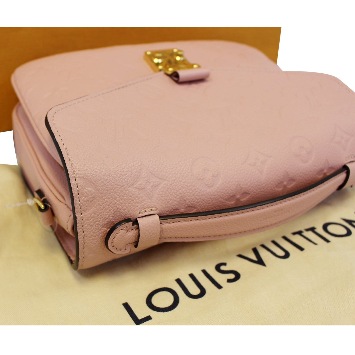 3D model Louis Vuitton Pochette Metis Bag Monogram Rose Poudre
