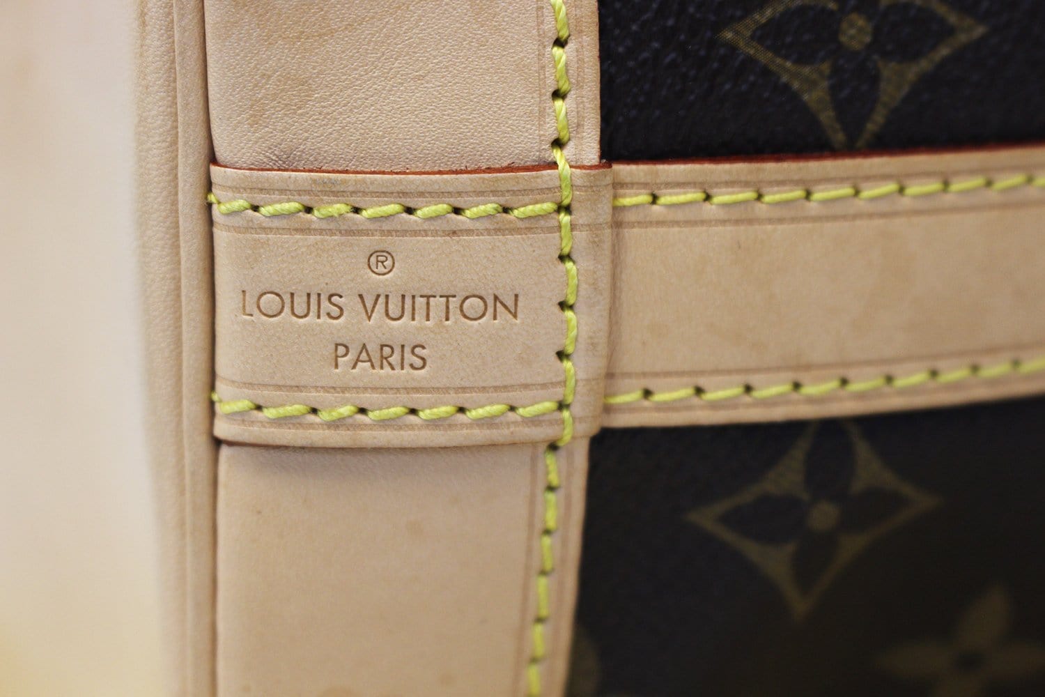 LOUIS VUITTON PETIT NOE Monogram Shoulder Bag No.1060