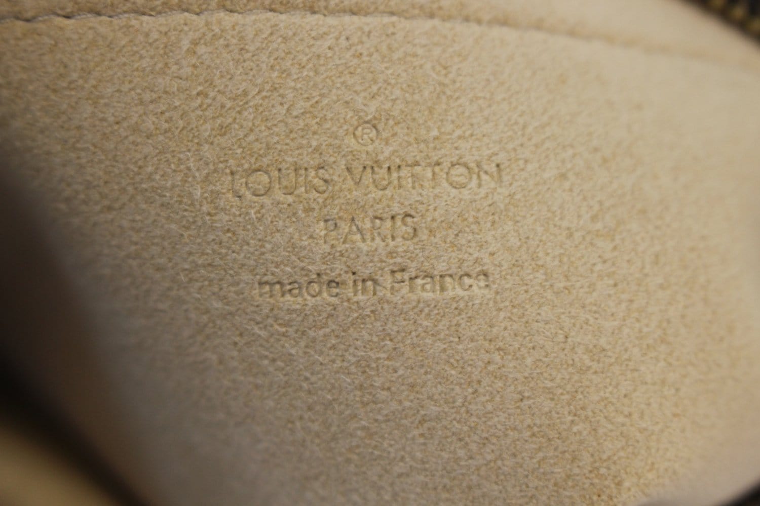 Louis Vuitton Monogram Canvas Pochette Milla MM QJA1481Y0B024