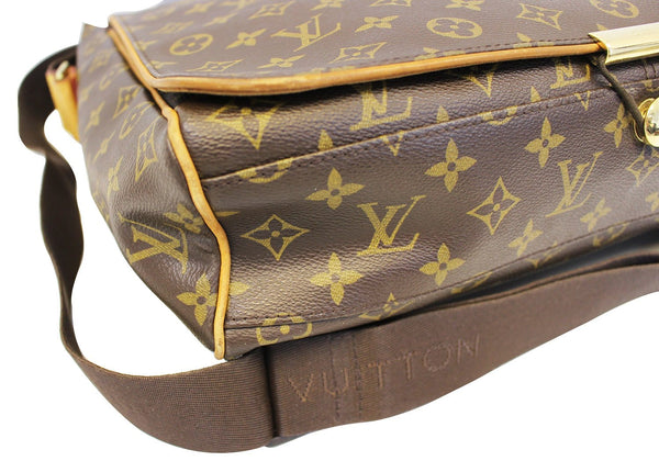 LOUIS VUITTON Monogram Canvas Abbesses Messenger Bag