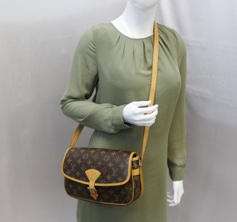 LOUIS VUITTON Monogram Canvas Sologne Messenger Bag