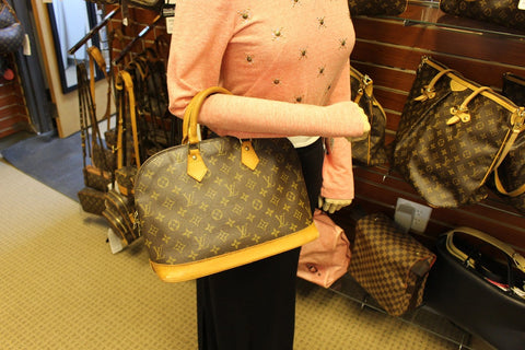 LOUIS VUITTON Monogram Canvas Alma PM Satchel Bag