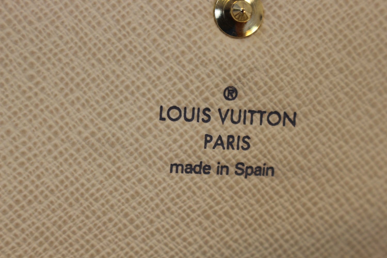Shop Louis Vuitton DAMIER AZUR Sarah Wallet (N63208) by magentabea