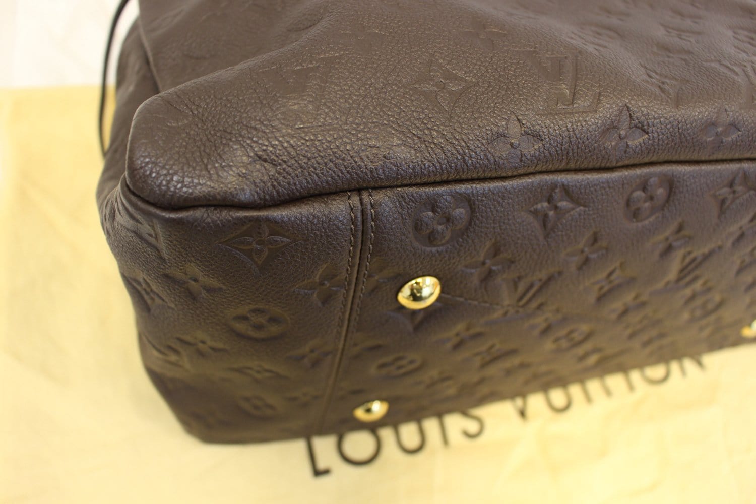 Louis Vuitton Terre Monogram Empreinte Leather Artsy MM Bag - Yoogi's Closet