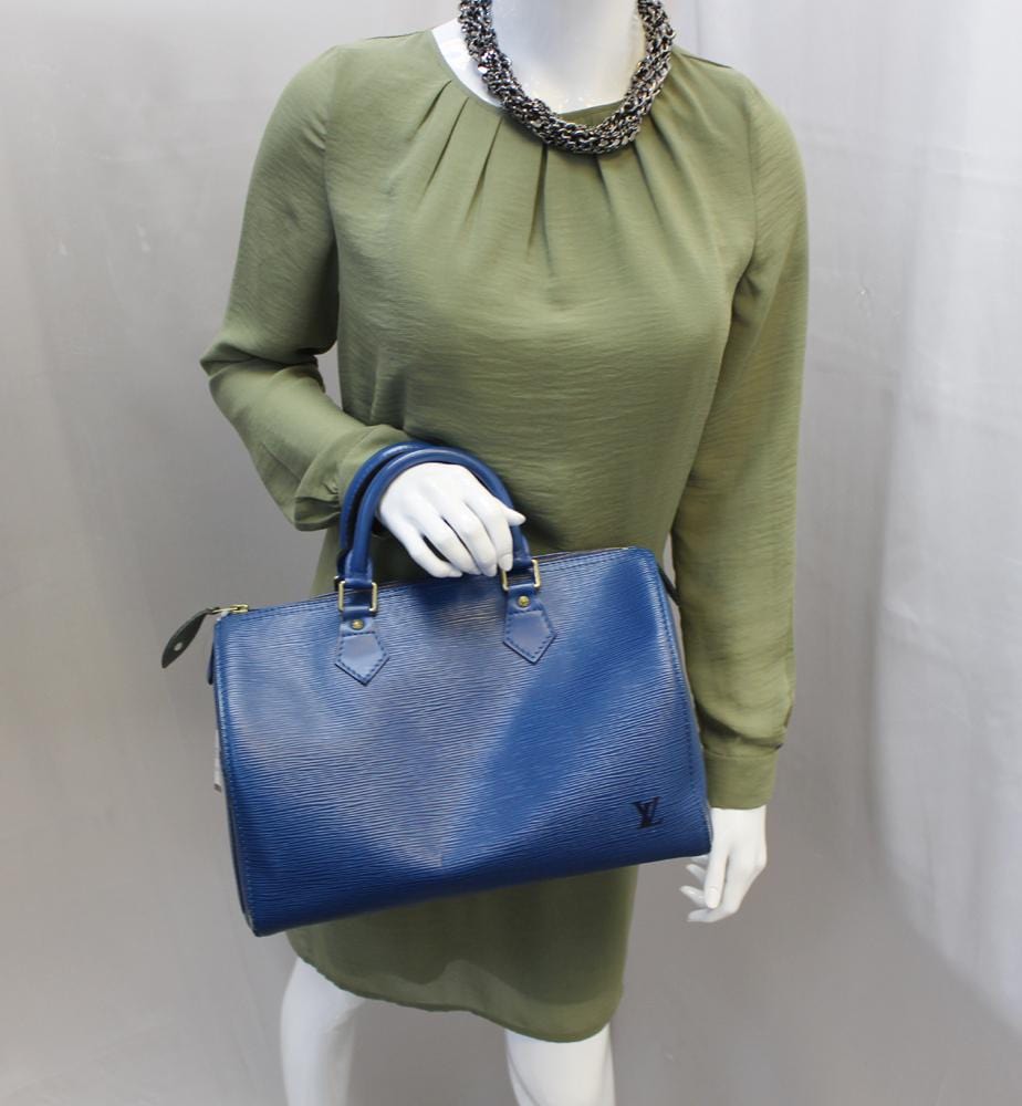 Louis Vuitton, Bags, Louis Vuitton Epi Jena Clutch Bag Blue M5275 Lv Auth  33369