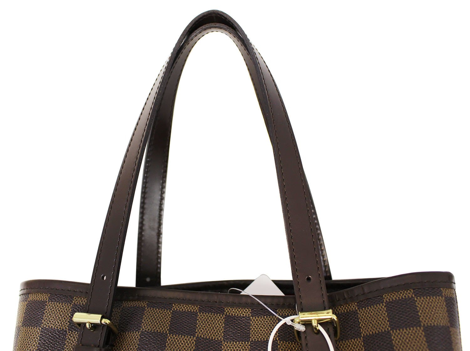 This Louis Vuitton bucket bag in damier ebene print on @miloutjioe
