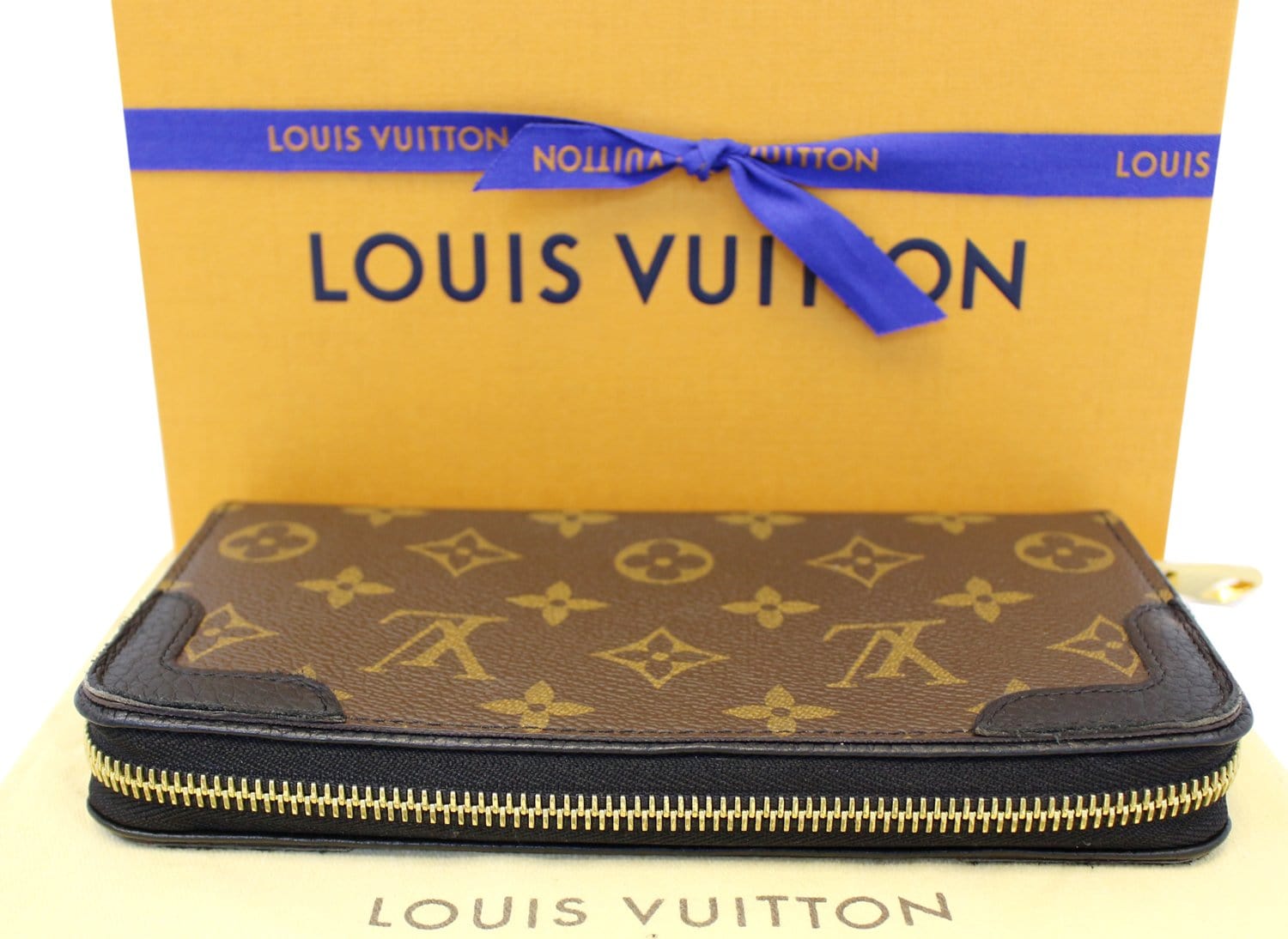 Louis Vuitton Retiro Monogram Zippy Wallet