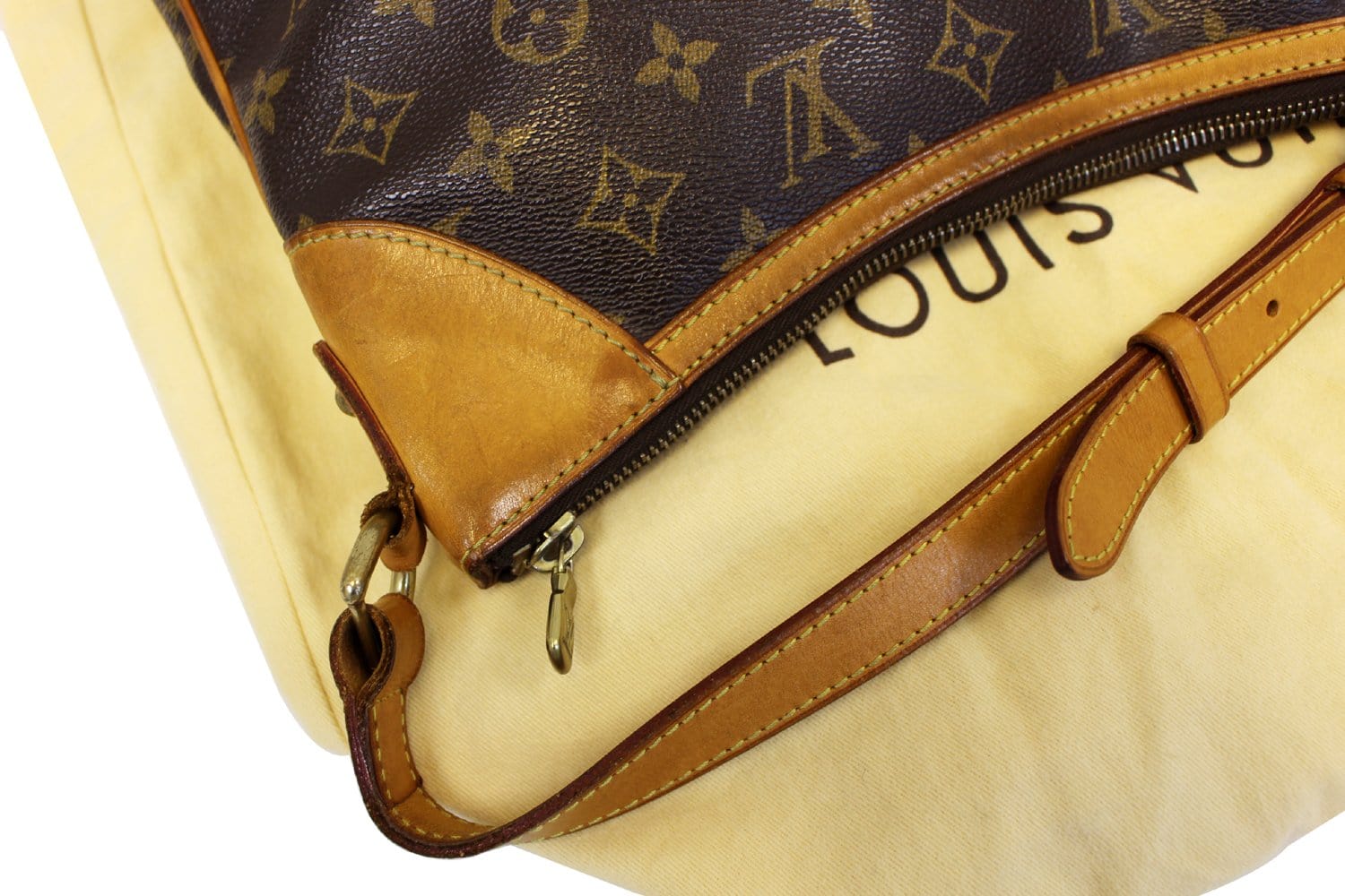 Louis Vuitton Monogram Canvas Odeon MM NM Shoulder Bag (SHF-7STebf