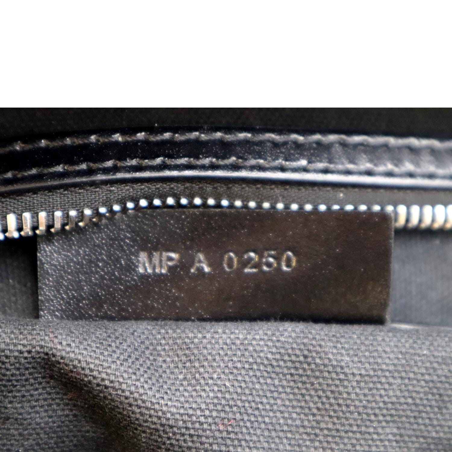 Givenchy Antigona Bag Leather Medium Black 2088301