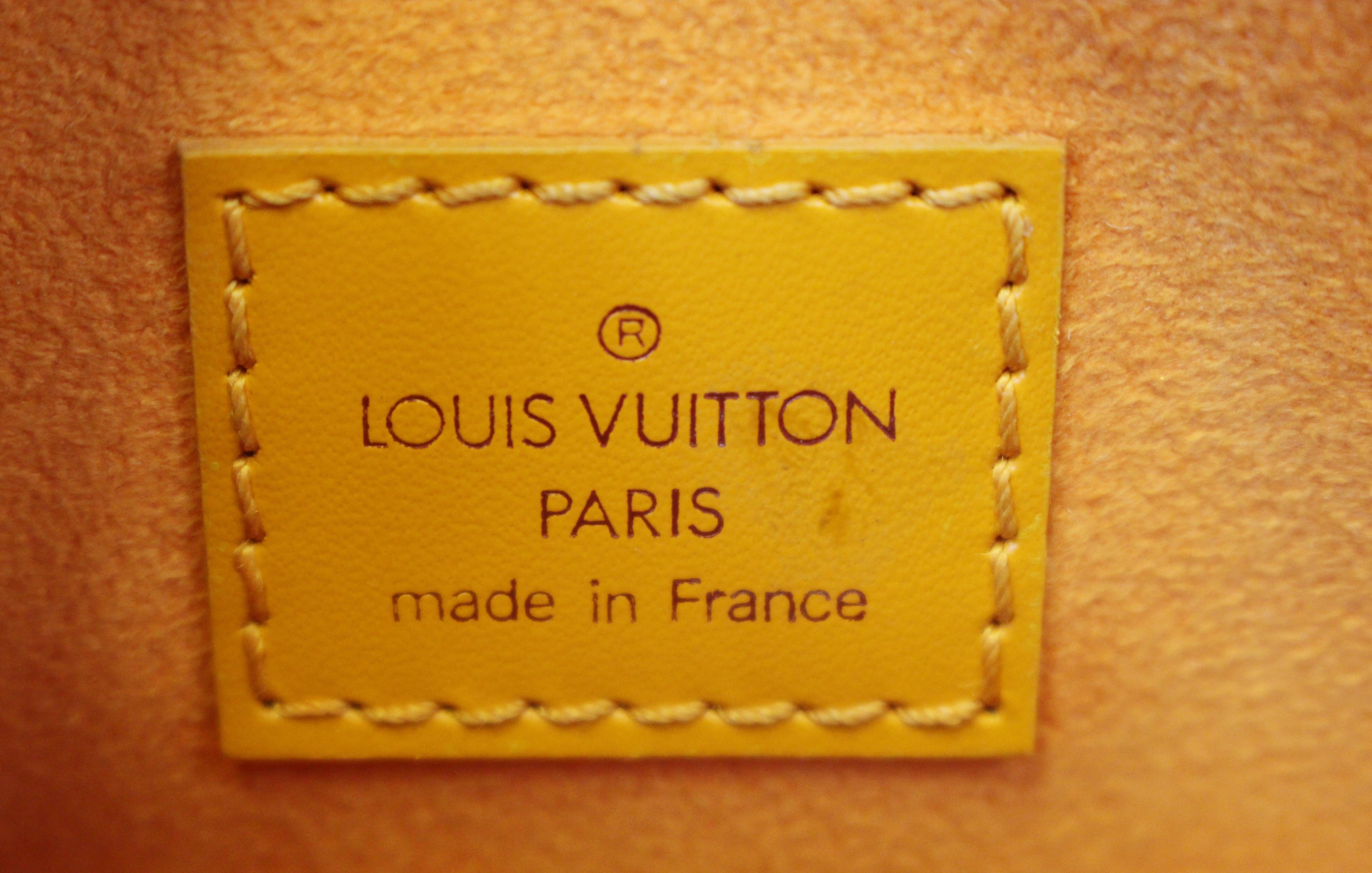 Leather small bag Louis Vuitton Yellow in Leather - 25207531