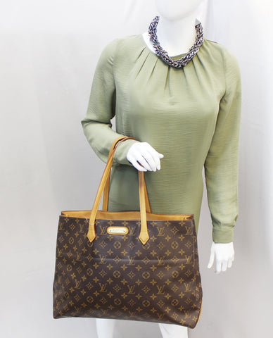 LOUIS VUITTON Monogram Canvas Wilshire GM Shoulder Bag