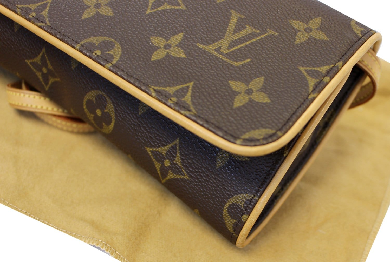 Louis Vuitton Monogram Pochette Twin GM - Brown Crossbody Bags, Handbags -  LOU786707