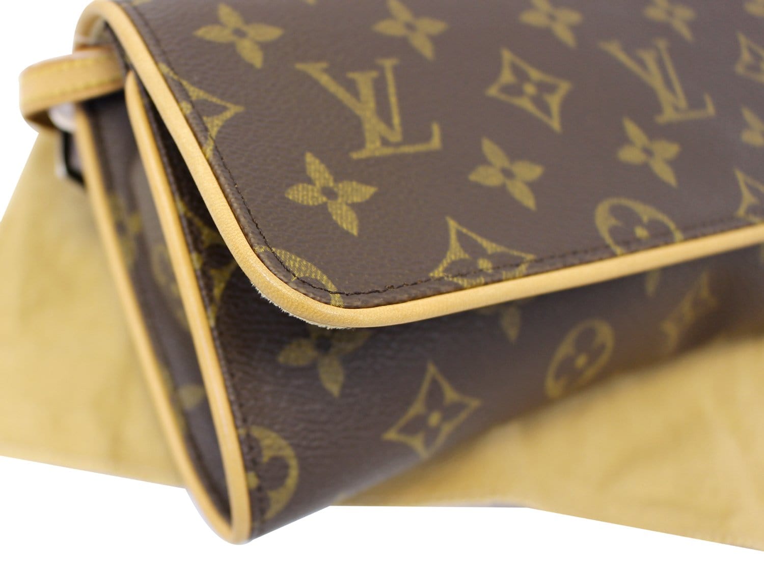 Louis Vuitton Monogram Pochette Twin GM Crossbody Flap Bag 126lv728