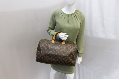 LOUIS VUITTON Monogram Canvas Speedy 40 Brown Satchel Bag