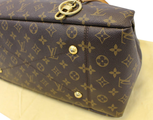 LOUIS VUITTON Monogram Canvas Artsy MM Brown Shoulder Bag