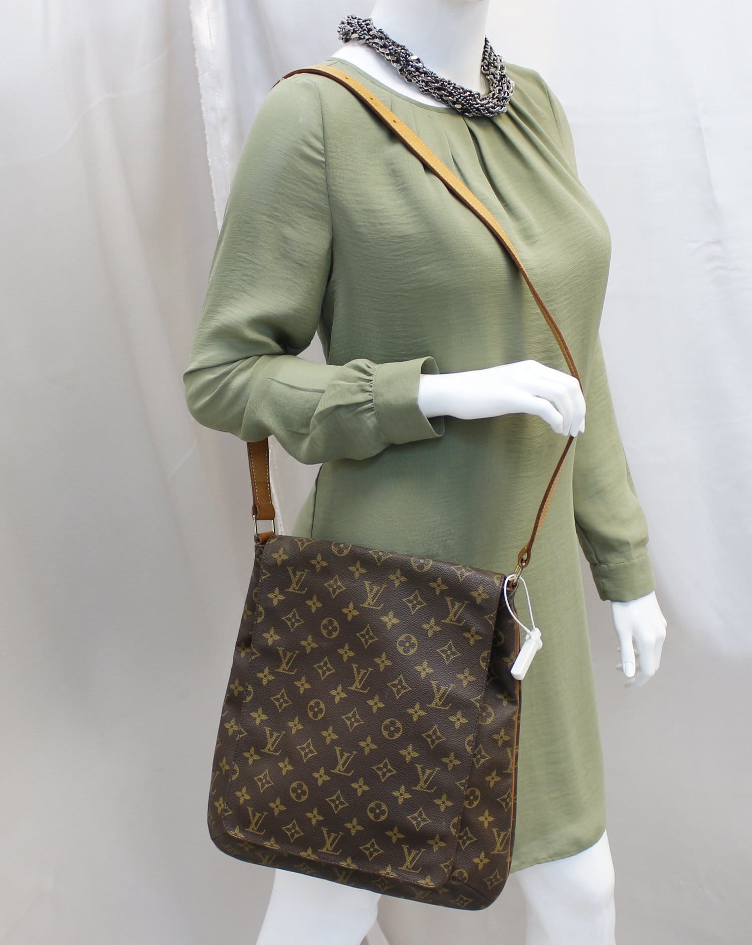 Louis Vuitton Musette Salsa GM Monogram Shoulder Bag For Sale at 1stDibs