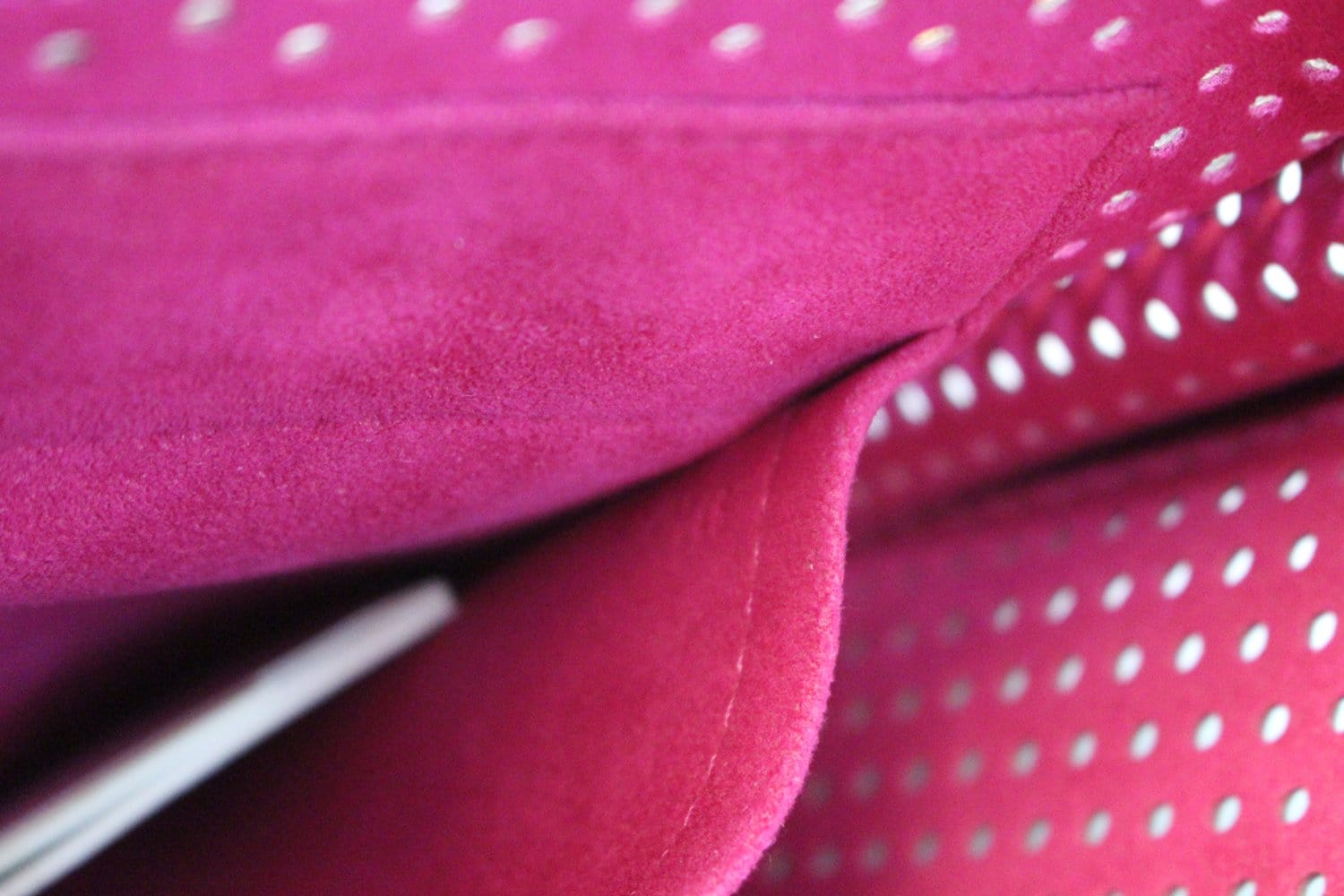 LOUIS VUITTON Monogram Perfo Musette Shoulder Bag Fuchsia Pink M95172 LV  bs3689