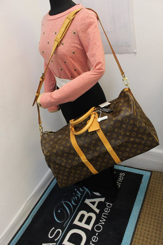 LOUIS VUITTON Monogram Canvas Keepall Bandouliere 55 Bag