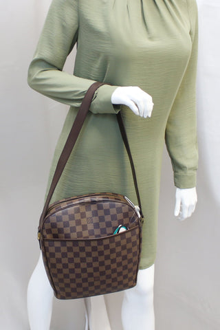 LOUIS VUITTON Damier Ebene Ipanema GM Brown Crossbody Bag