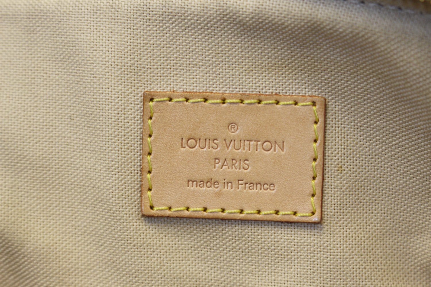Louis Vuitton SIRACUSA GM  Louis vuitton, Louis vuitton bag, Cowhide  handbags