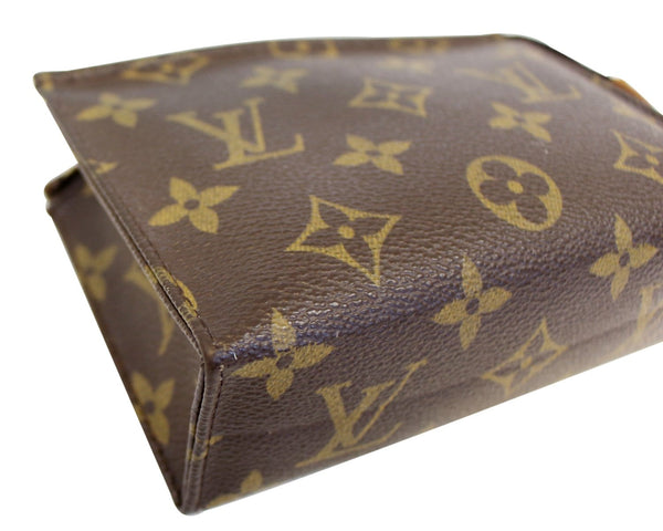 LOUIS VUITTON Monogram Poche Toilette 15 Cosmetic Pouch