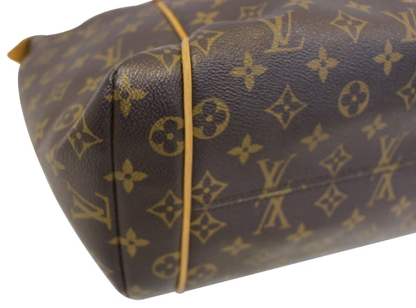 LOUIS VUITTON Monogram Canvas Totally MM Brown Shoulder Bag